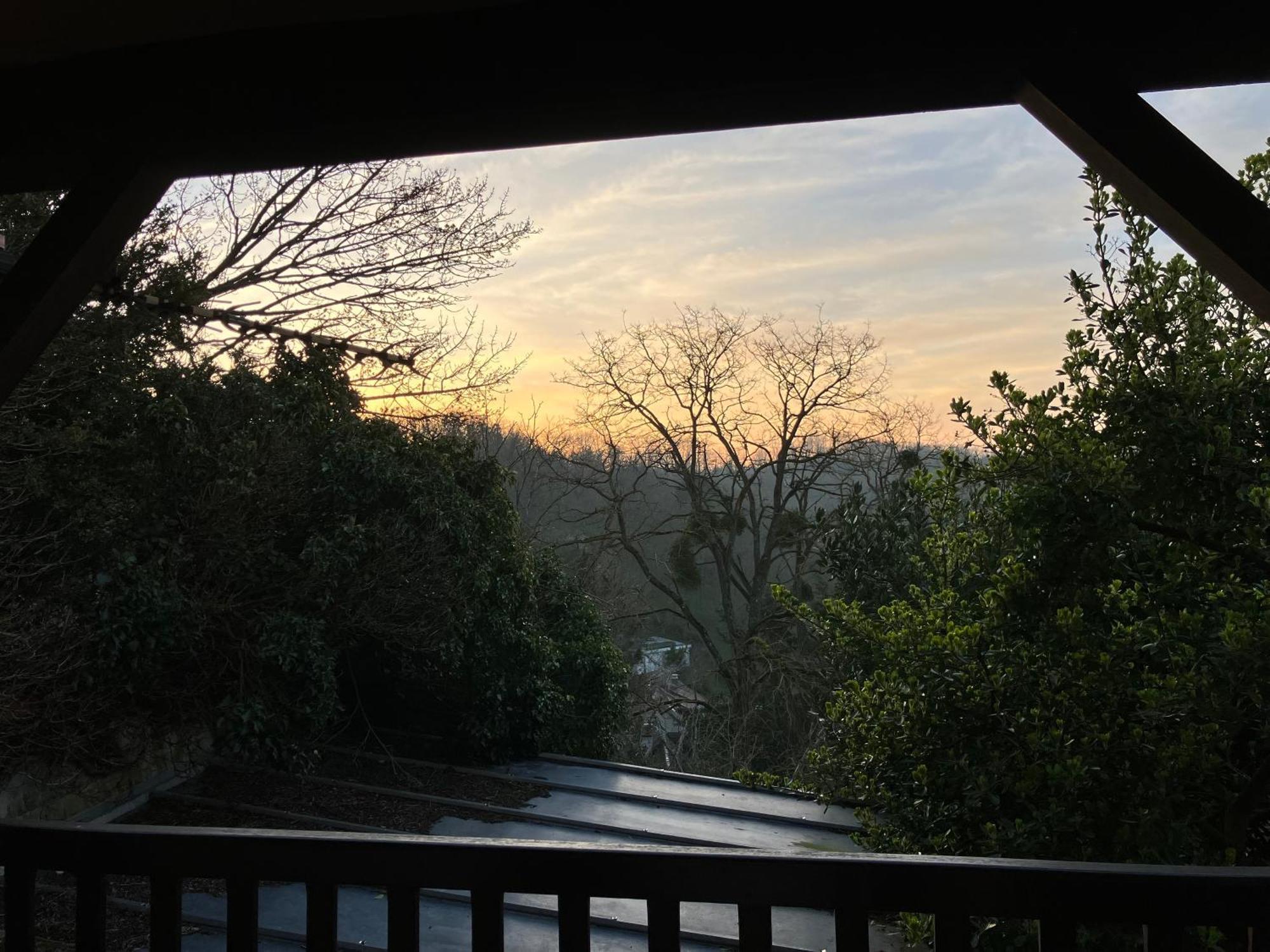 La Vue Secrete De Neauphle Apartment Bagian luar foto